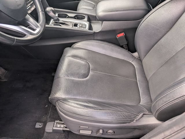 Used 2020 Hyundai Santa Fe Limited FWD image 21