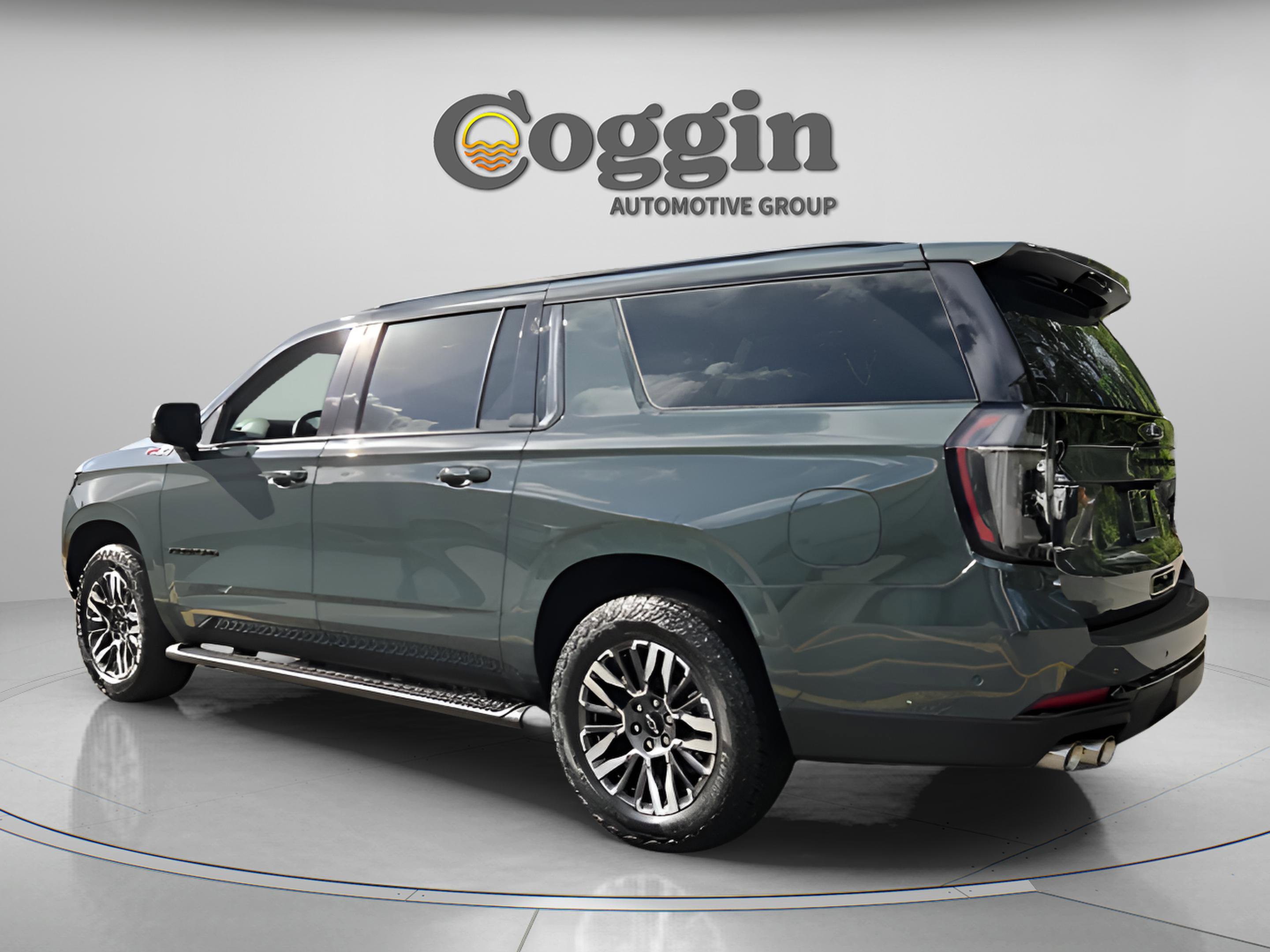 Used 2026 Chevrolet Suburban Z71 AWD/4WD image 3