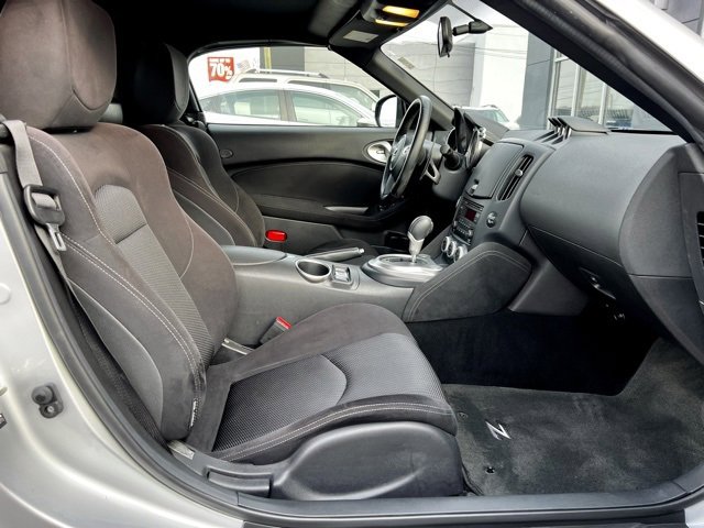 Used 2017 Nissan 370Z Roadster image 17