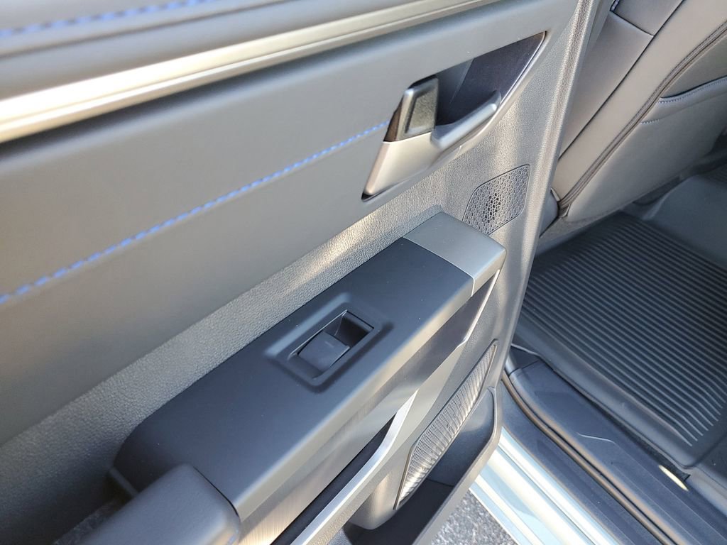 New 2026 Toyota Tundra Platinum image 9