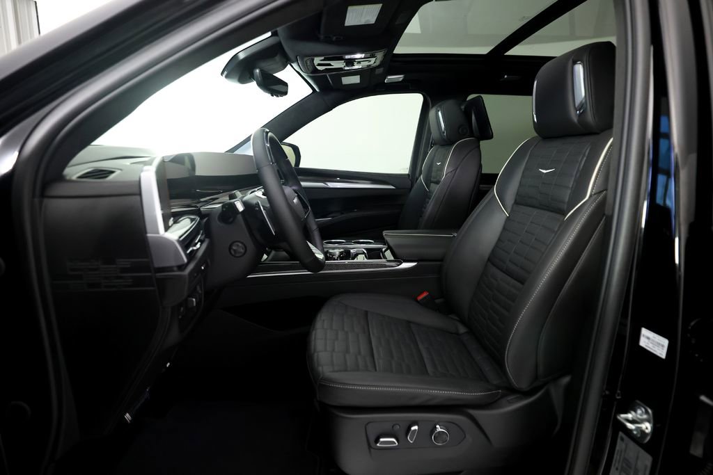 Used 2026 Cadillac Escalade V image 17