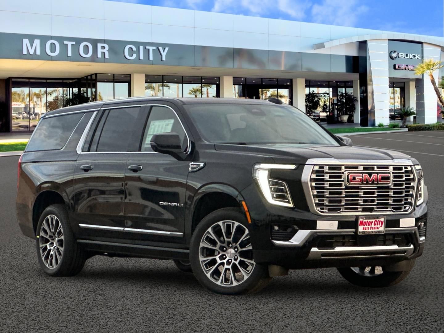 New 2026 GMC Yukon XL Denali w/ Sun & Power Step Package