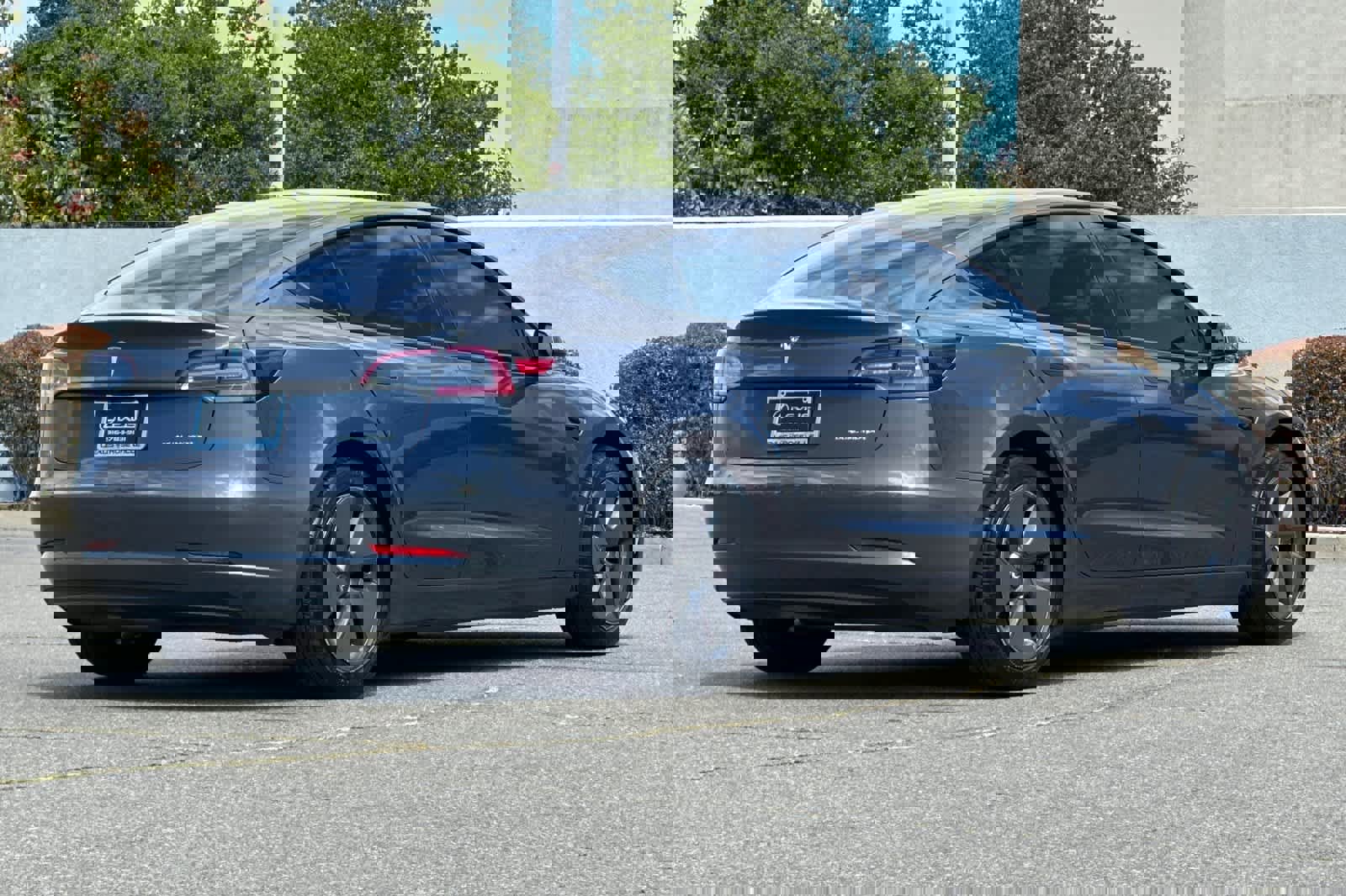 Used 2022 Tesla Model 3 Long Range image 2