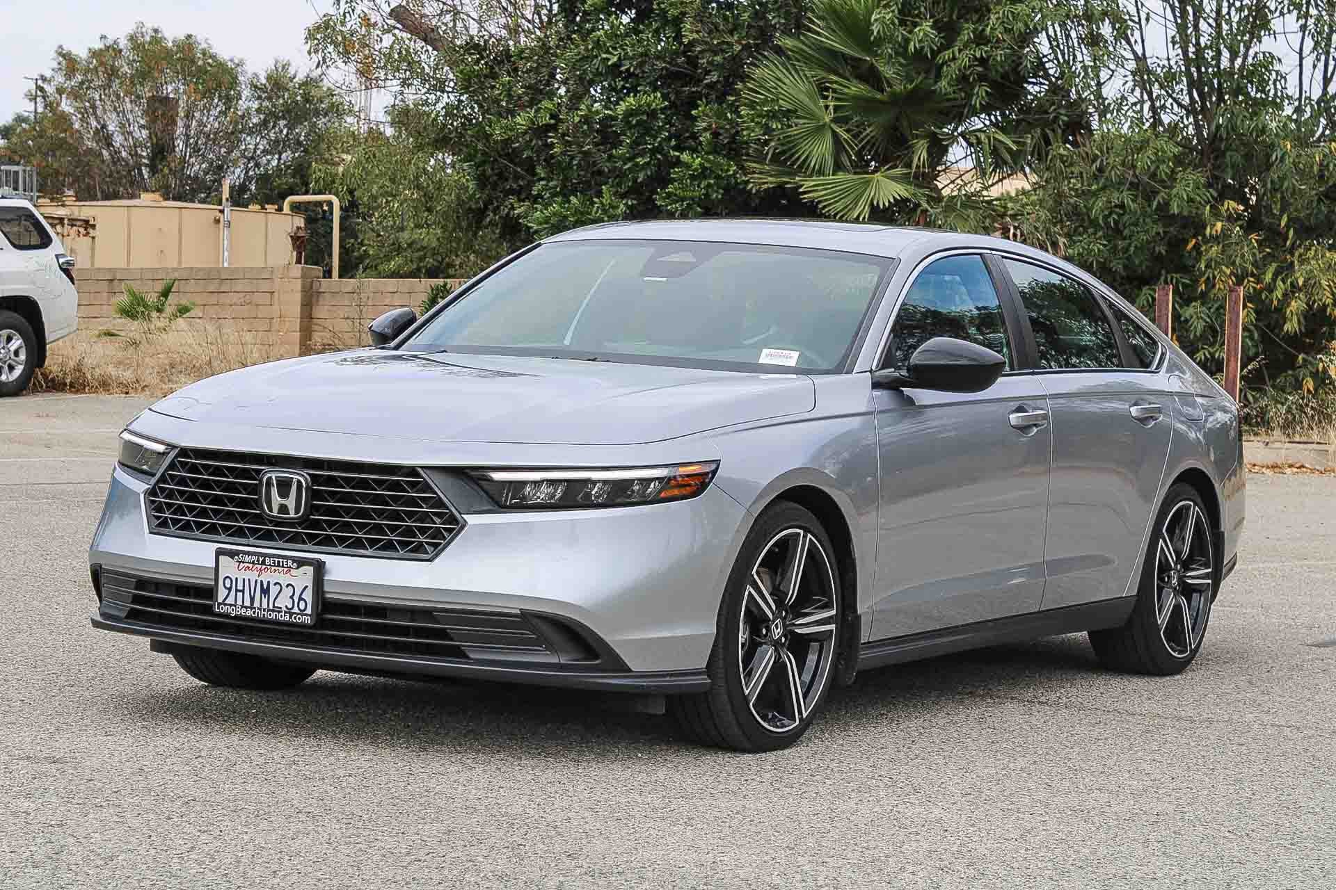 Used 2023 Honda Accord Sport image 3