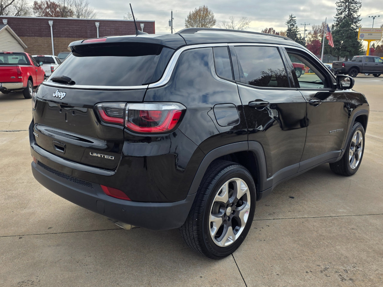 Used 2018 Jeep Compass Limited w/ Navigation Group image 20