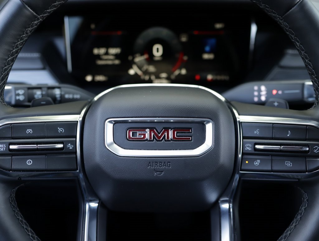 Used 2025 GMC Acadia Elevation image 11