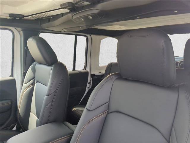 New 2026 Jeep Wrangler Unlimited Sahara AWD/4WD image 4