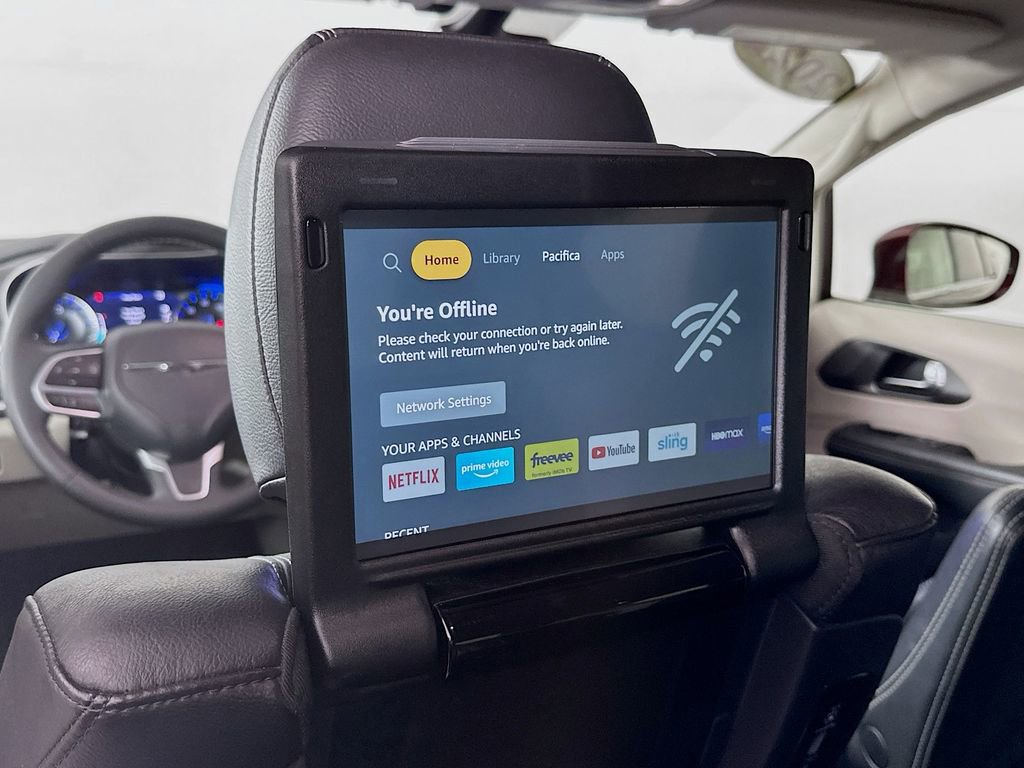 Certified 2022 Chrysler Pacifica Touring-L w/ Uconnect Theater Family Group AWD/4WD image 37