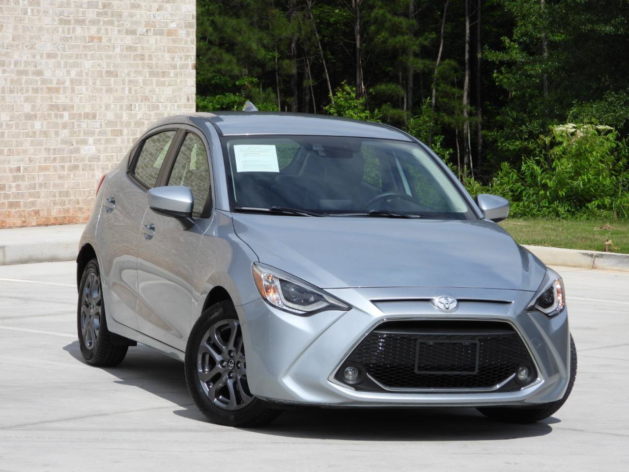 Used 2020 Toyota Yaris XLE FWD image 12