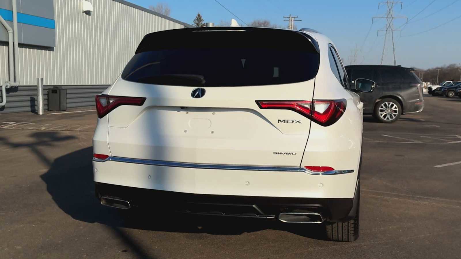 Used 2023 Acura MDX SH-AWD w/ Advance Package image 3