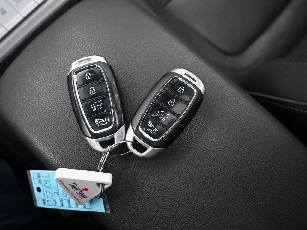 Used 2020 Hyundai Kona Ultimate w/ Cargo Package image 13