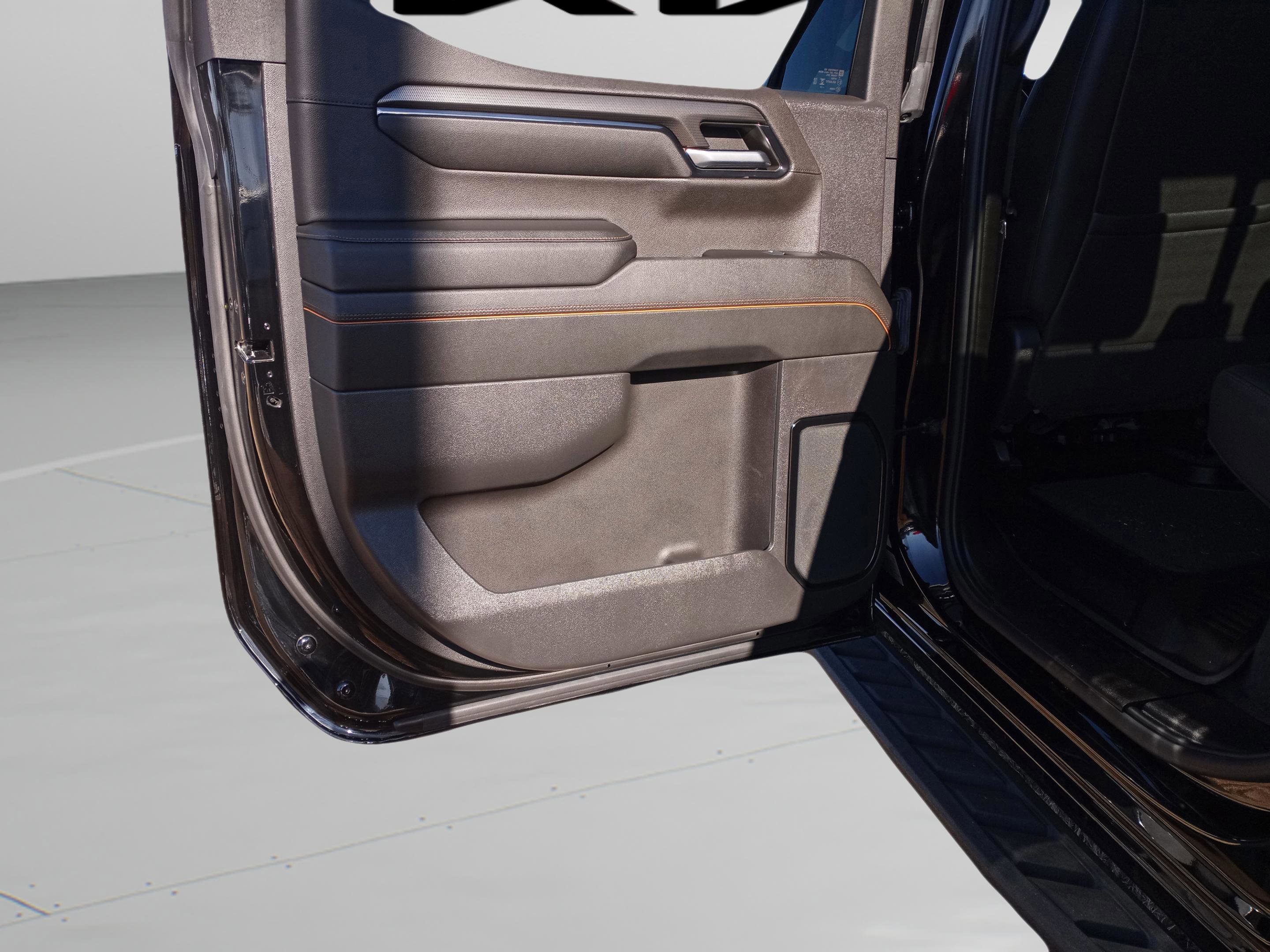 Used 2024 GMC Sierra 1500 AT4 w/ Technology Package image 28