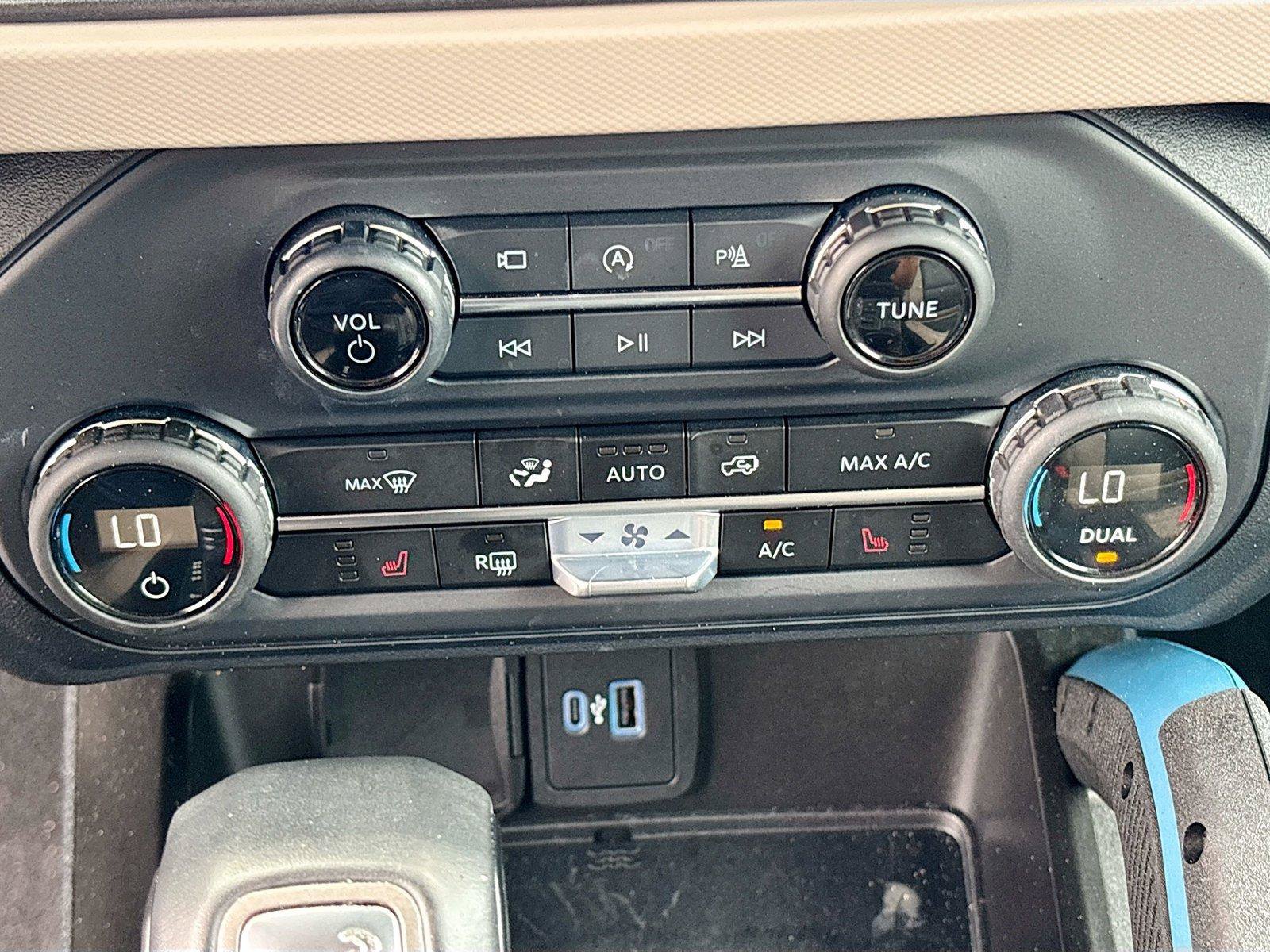 Used 2023 Ford Bronco Wildtrak AWD/4WD image 19