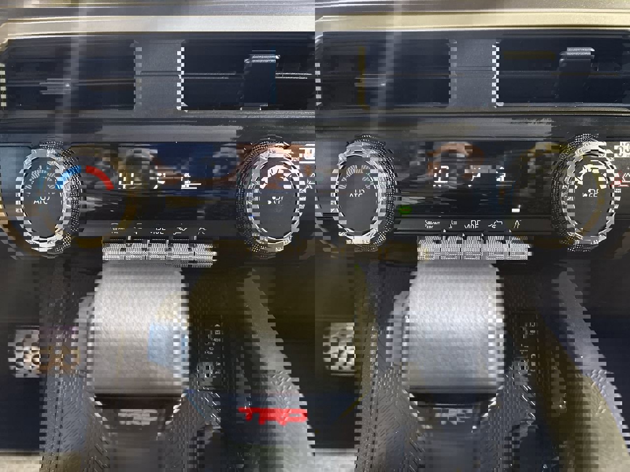 Certified 2025 Toyota Tacoma TRD Sport AWD/4WD image 20