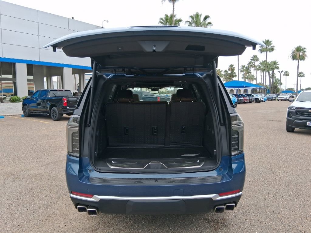 New 2026 Chevrolet Tahoe High Country w/ LPO, Illumination Package RWD image 7