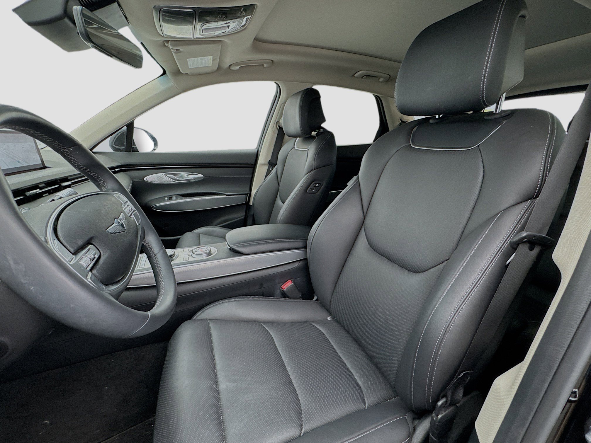 Used 2024 Genesis GV70 2.5T w/ Select Package image 13