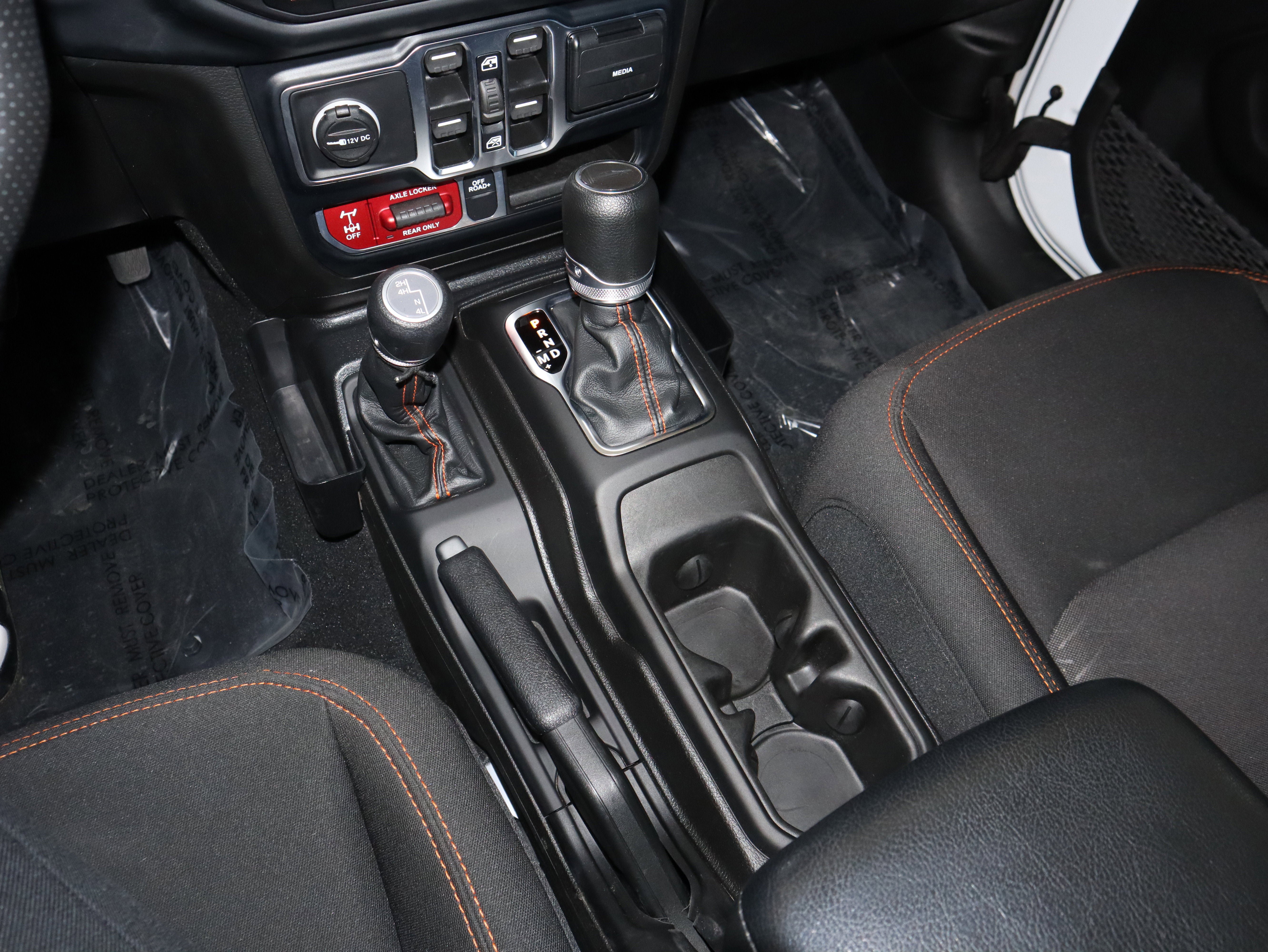 Used 2023 Jeep Gladiator Mojave w/ Cold Weather Group AWD/4WD image 31