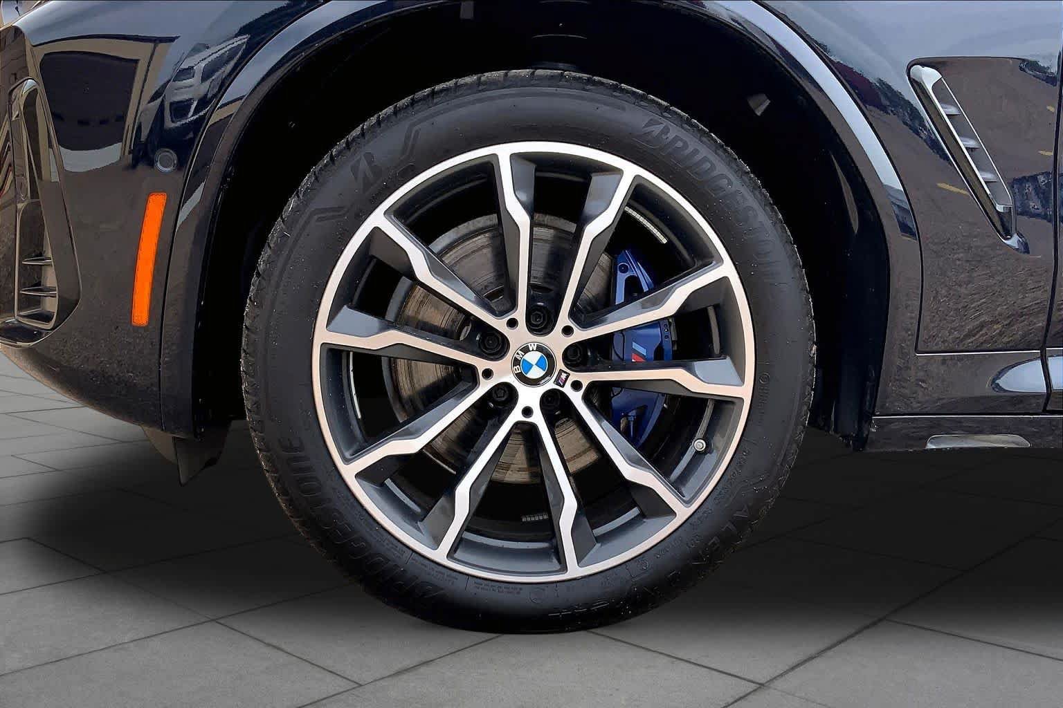 Used 2023 BMW X4 M40i w/ Parking Assistance Package AWD/4WD image 11