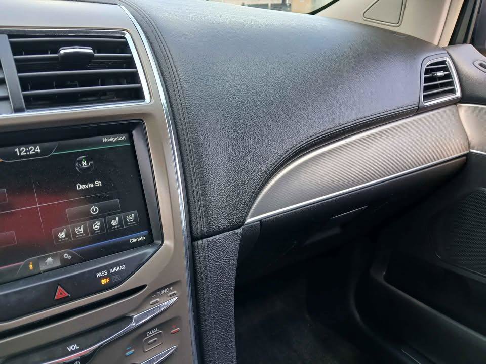 Used 2013 Lincoln MKX AWD image 9