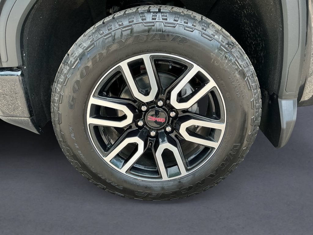 Used 2021 GMC Sierra 1500 AT4 w/ AT4 Value Package AWD/4WD image 9