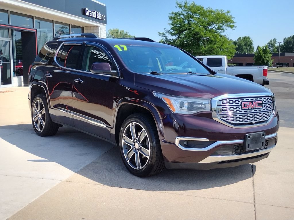 Used 2017 GMC Acadia Denali w/ Technology Package AWD/4WD image 3