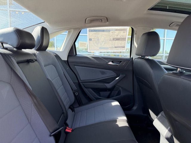 New 2026 Volkswagen Jetta SE FWD image 5