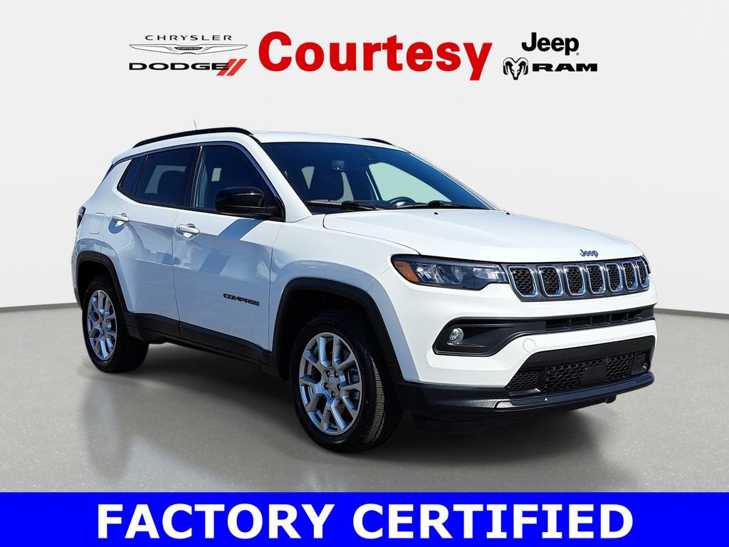 Certified 2023 Jeep Compass Latitude AWD/4WD image 1