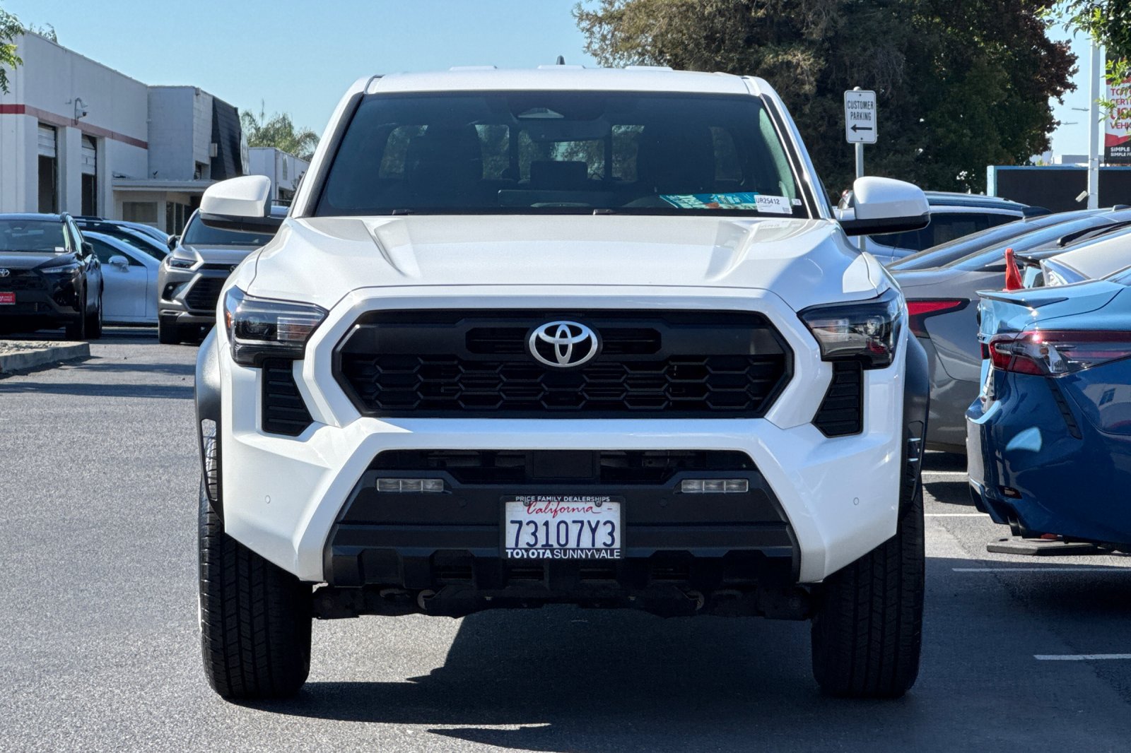 Used 2024 Toyota Tacoma TRD Off-Road w/ TRD Off Road Upgrade Package AWD/4WD image 9