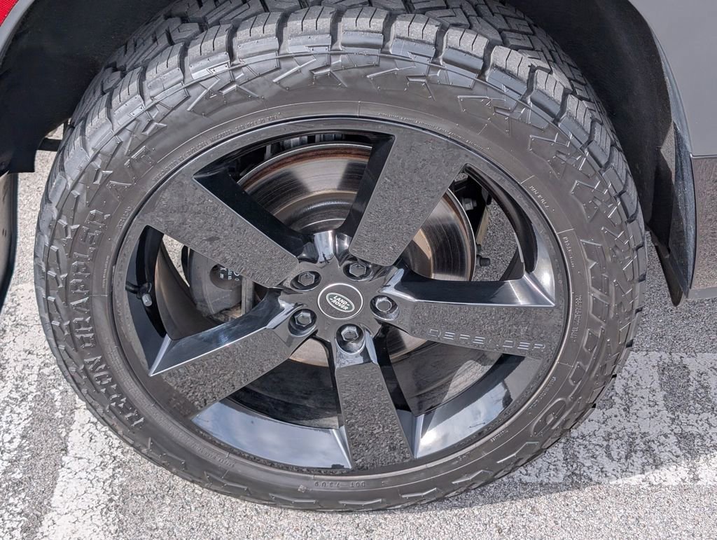 Used 2023 Land Rover Defender 90 V8 image 30