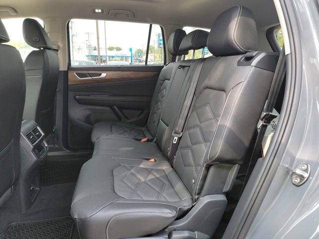 New 2026 Volkswagen Atlas SE image 14
