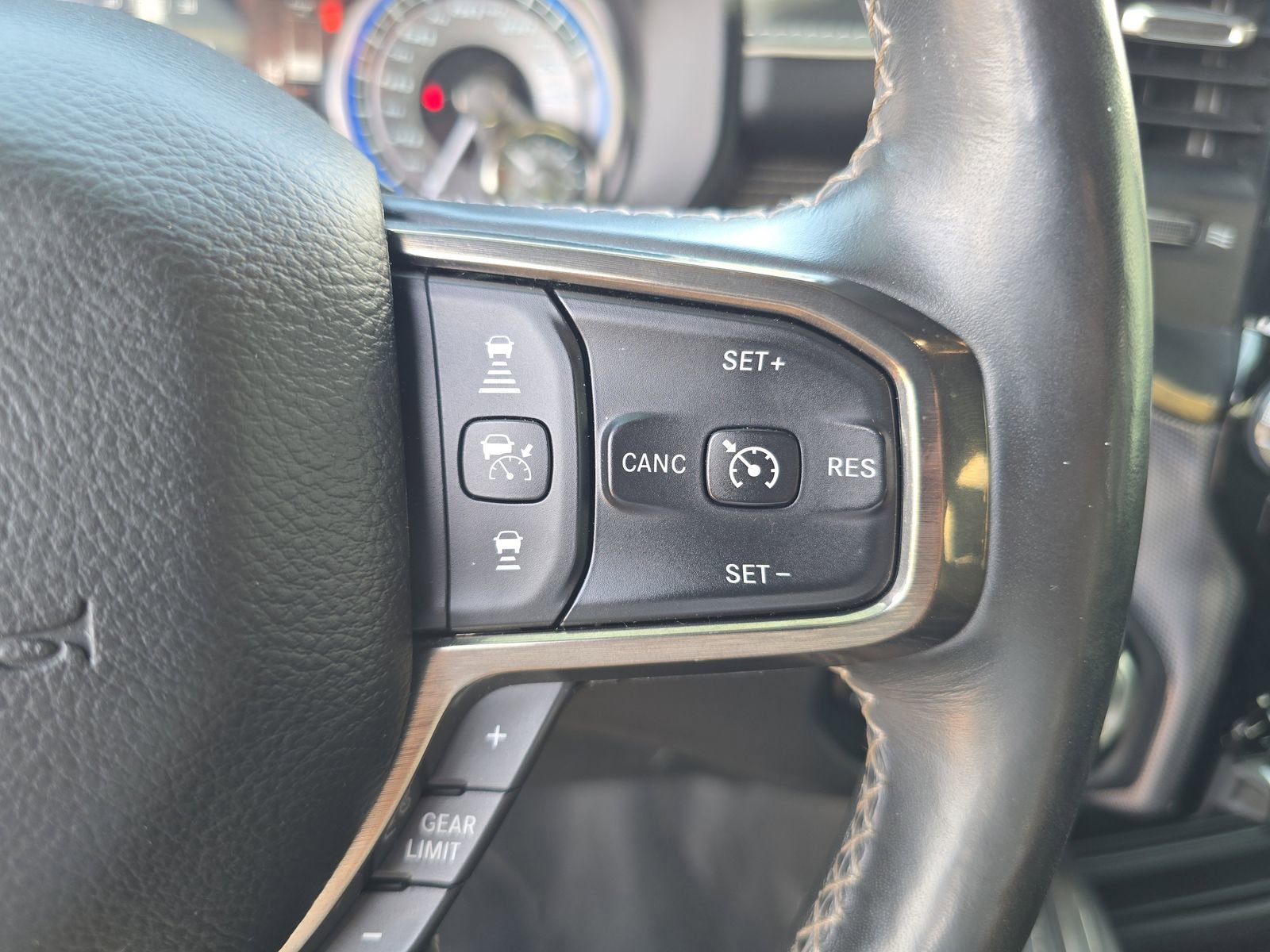 Used 2020 RAM 1500 Limited AWD/4WD image 25