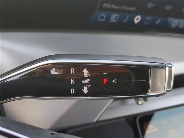 Used 2026 Cadillac Vistiq Sport AWD/4WD image 12
