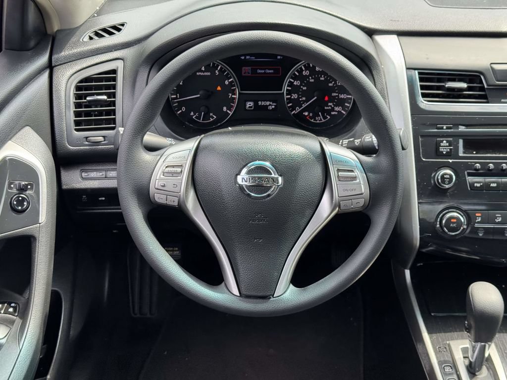Used 2013 Nissan Altima 2.5 S FWD image 13
