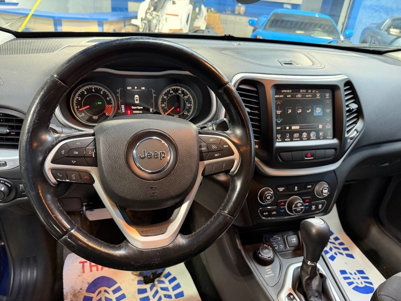 Used 2014 Jeep Cherokee Latitude w/ Comfort/Convenience Group image 22