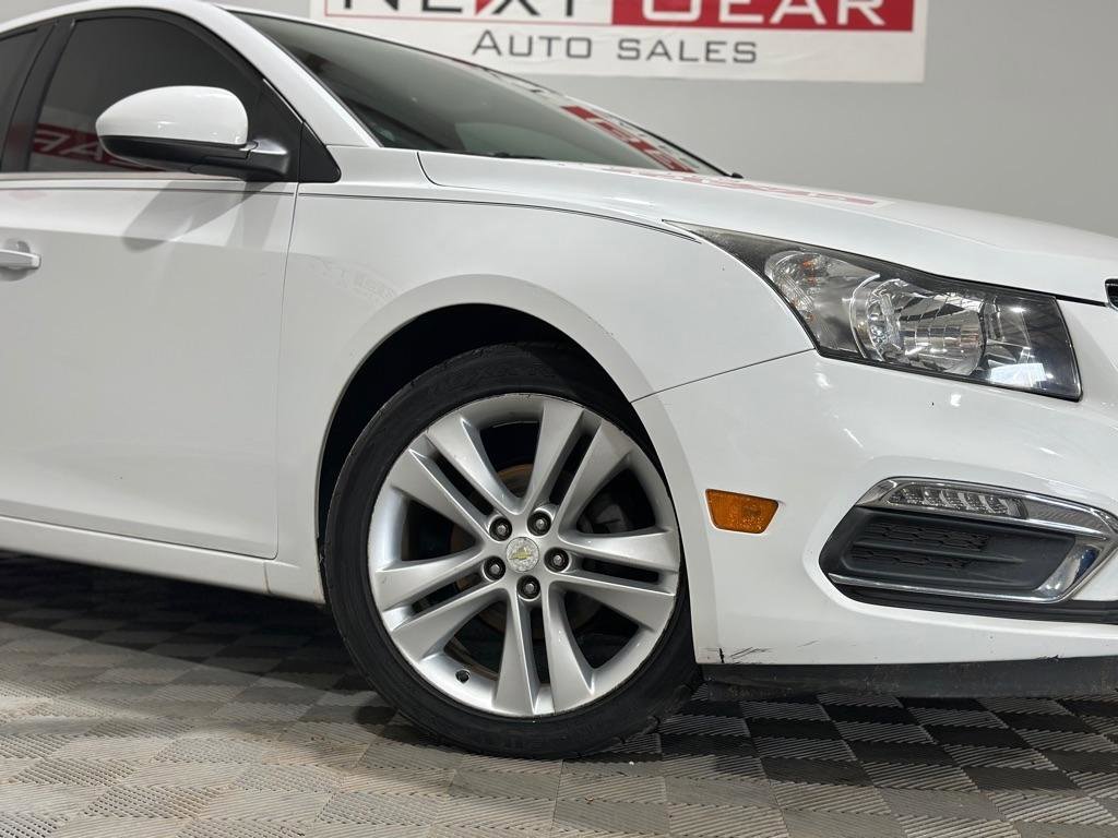 Used 2015 Chevrolet Cruze LTZ FWD image 3
