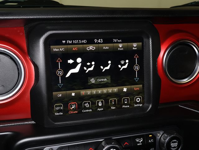 Used 2023 Jeep Gladiator Rubicon w/ Cold Weather Group AWD/4WD image 23