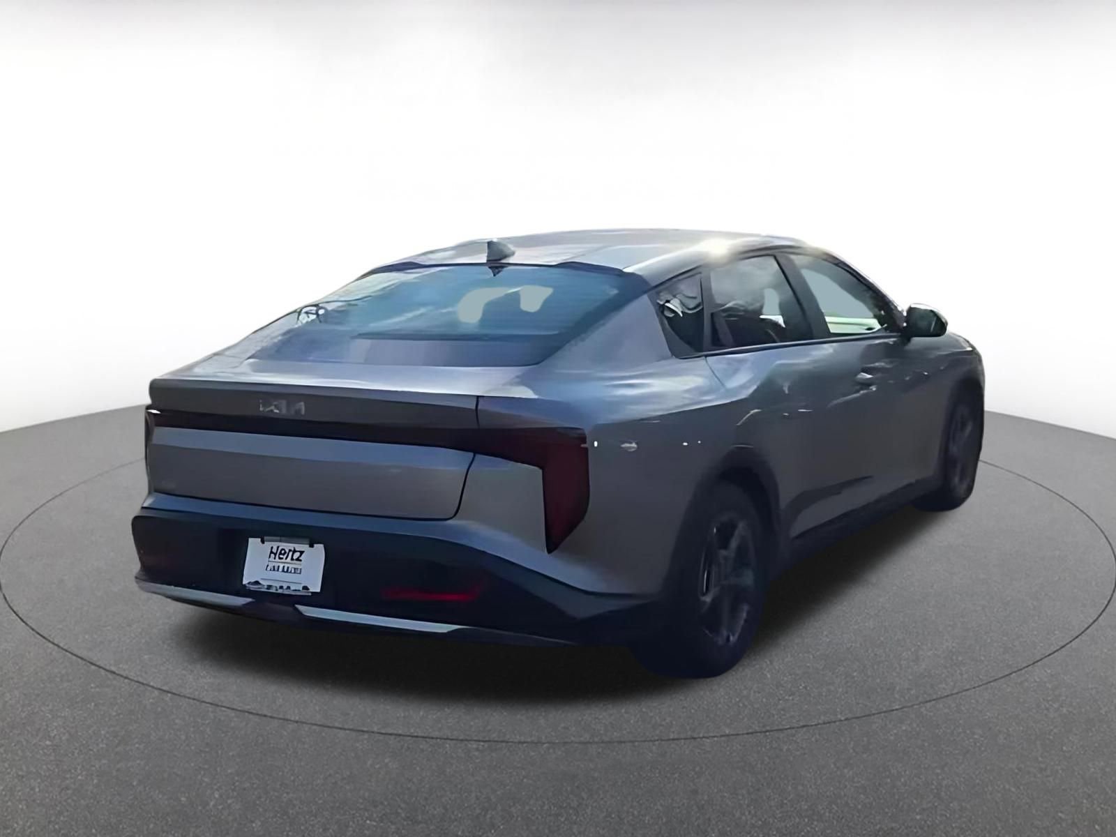 Used 2025 Kia K4 LXS image 9