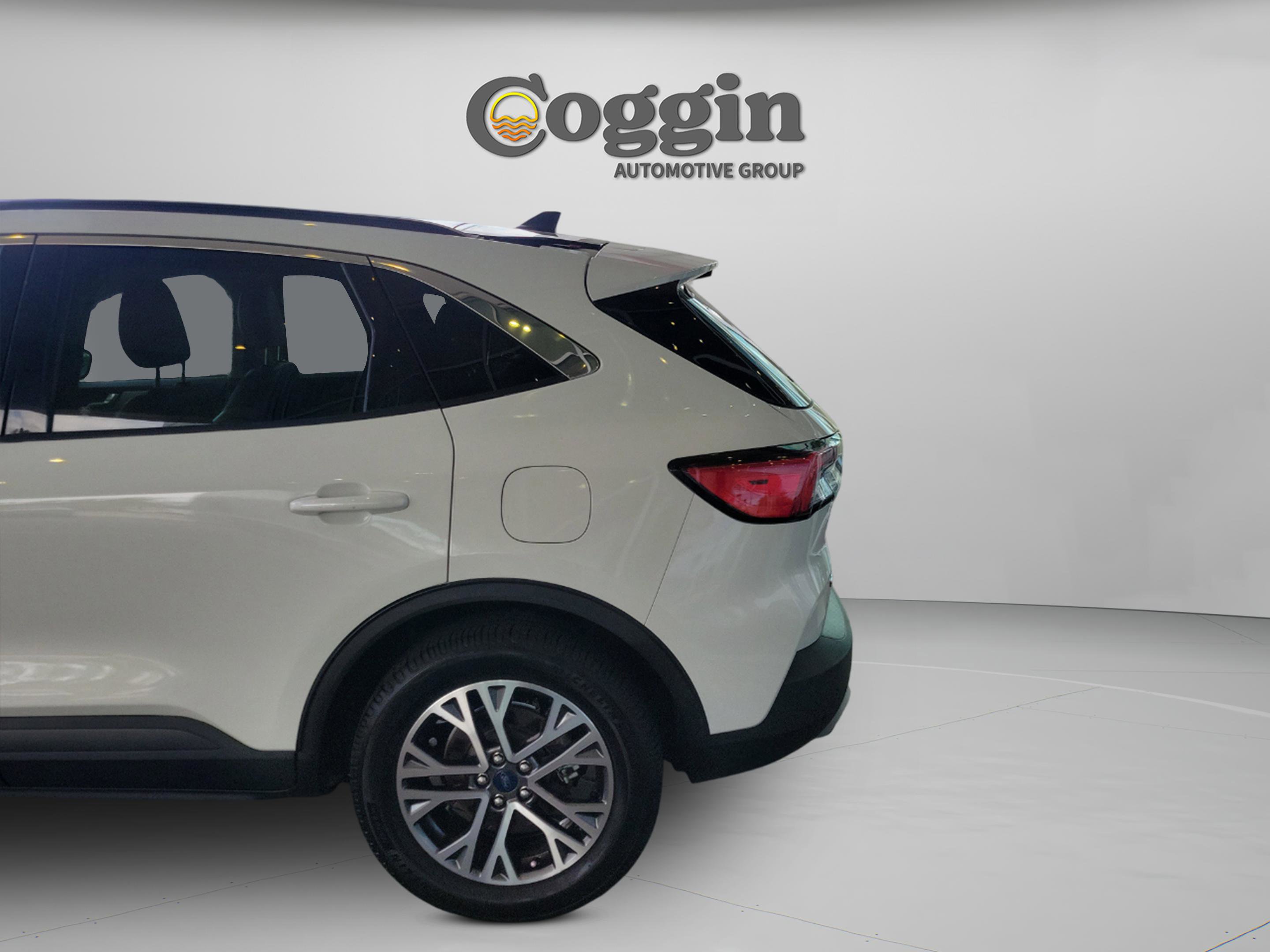 Used 2020 Ford Escape SEL image 31