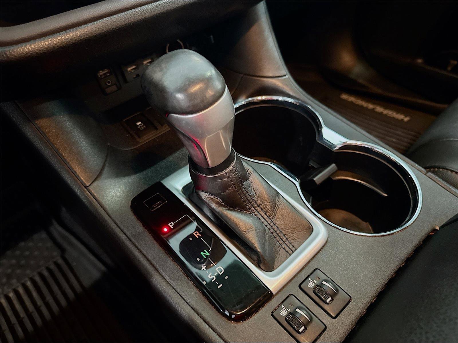 Used 2019 Toyota Highlander XLE image 14