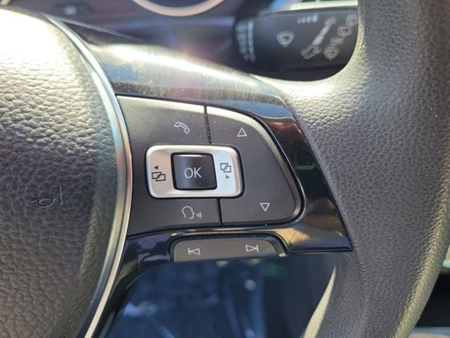 Used 2018 Volkswagen Tiguan S FWD image 19