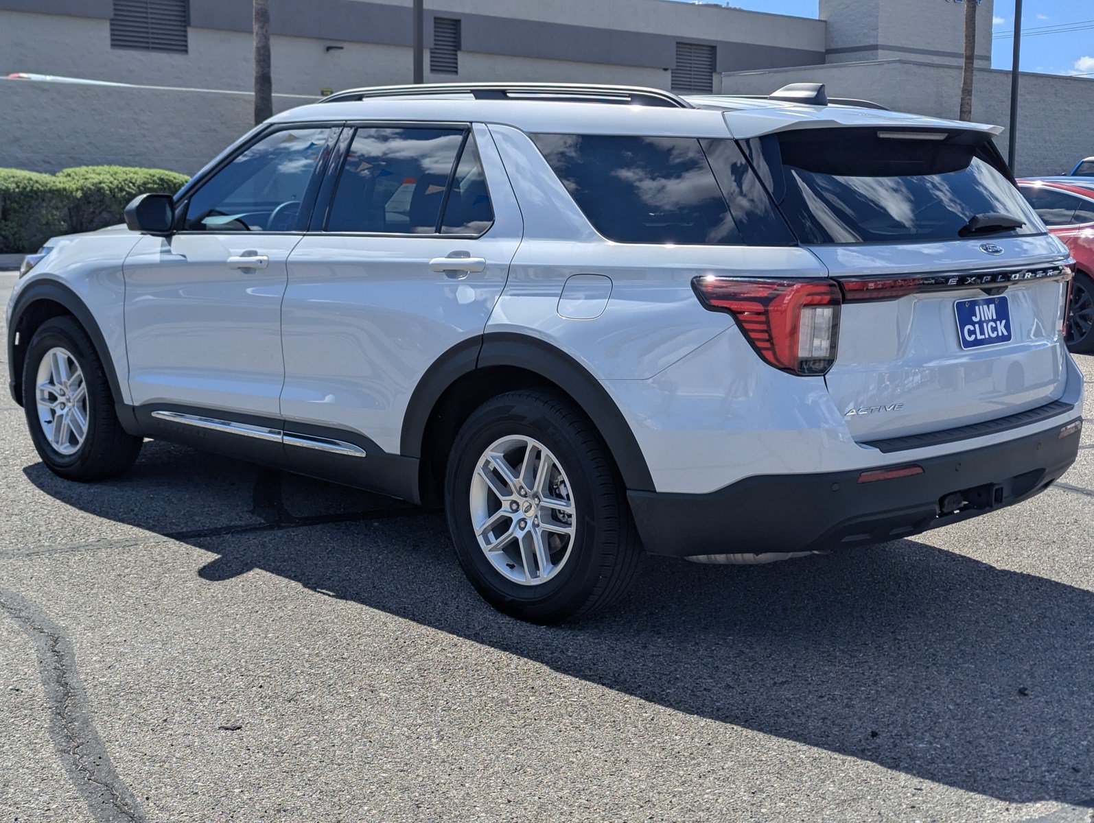 Certified 2025 Ford Explorer Active RWD image 4