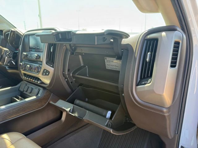 Used 2018 GMC Sierra 2500 Denali w/ Duramax Plus Package AWD/4WD image 54