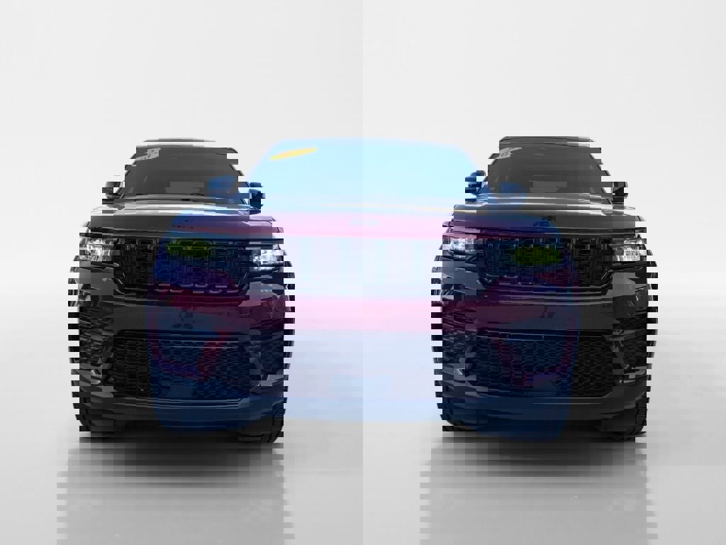 Used 2023 Jeep Grand Cherokee Altitude image 8