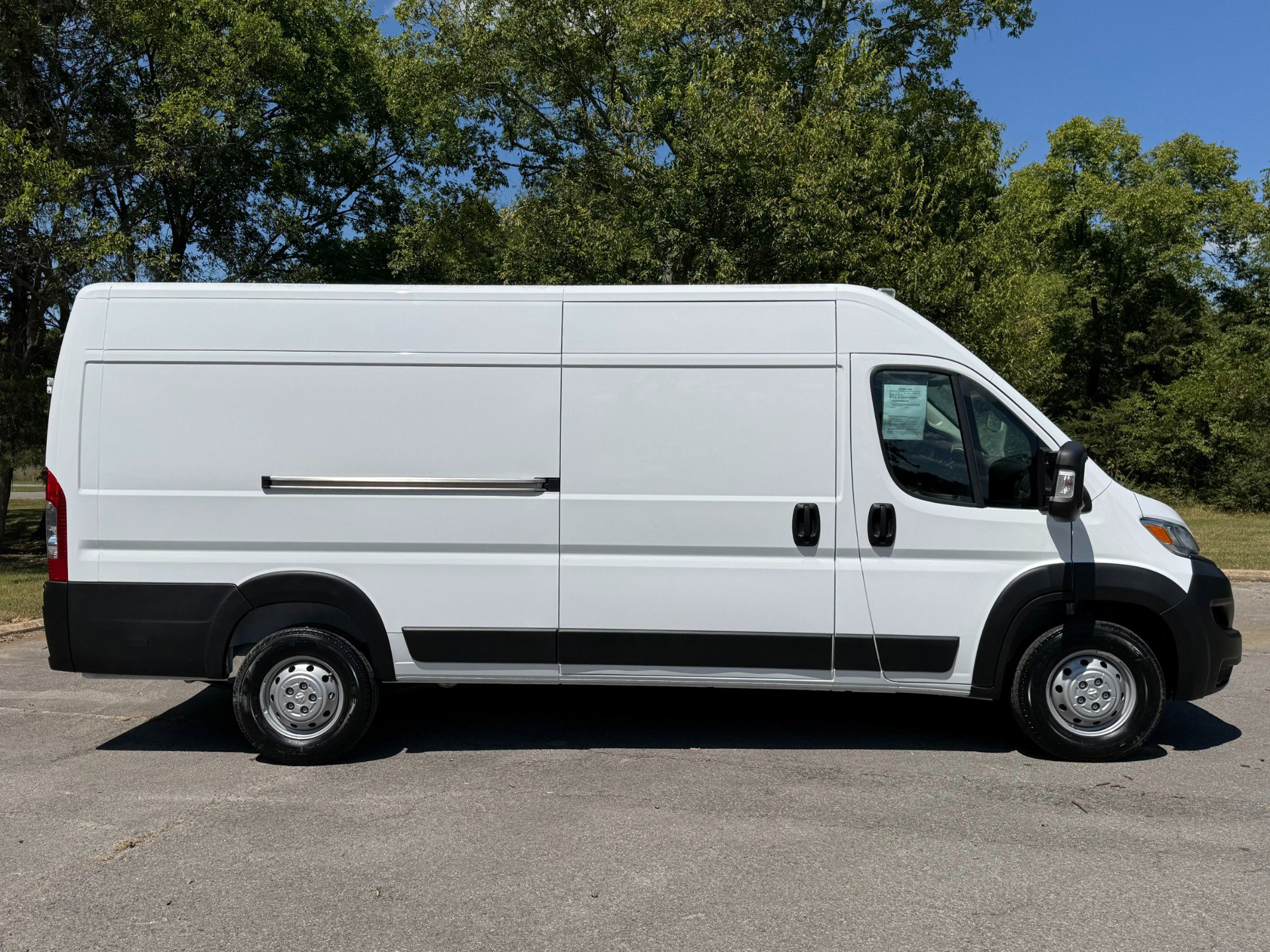 Used 2023 RAM ProMaster 3500 w/ Convenience Group image 5