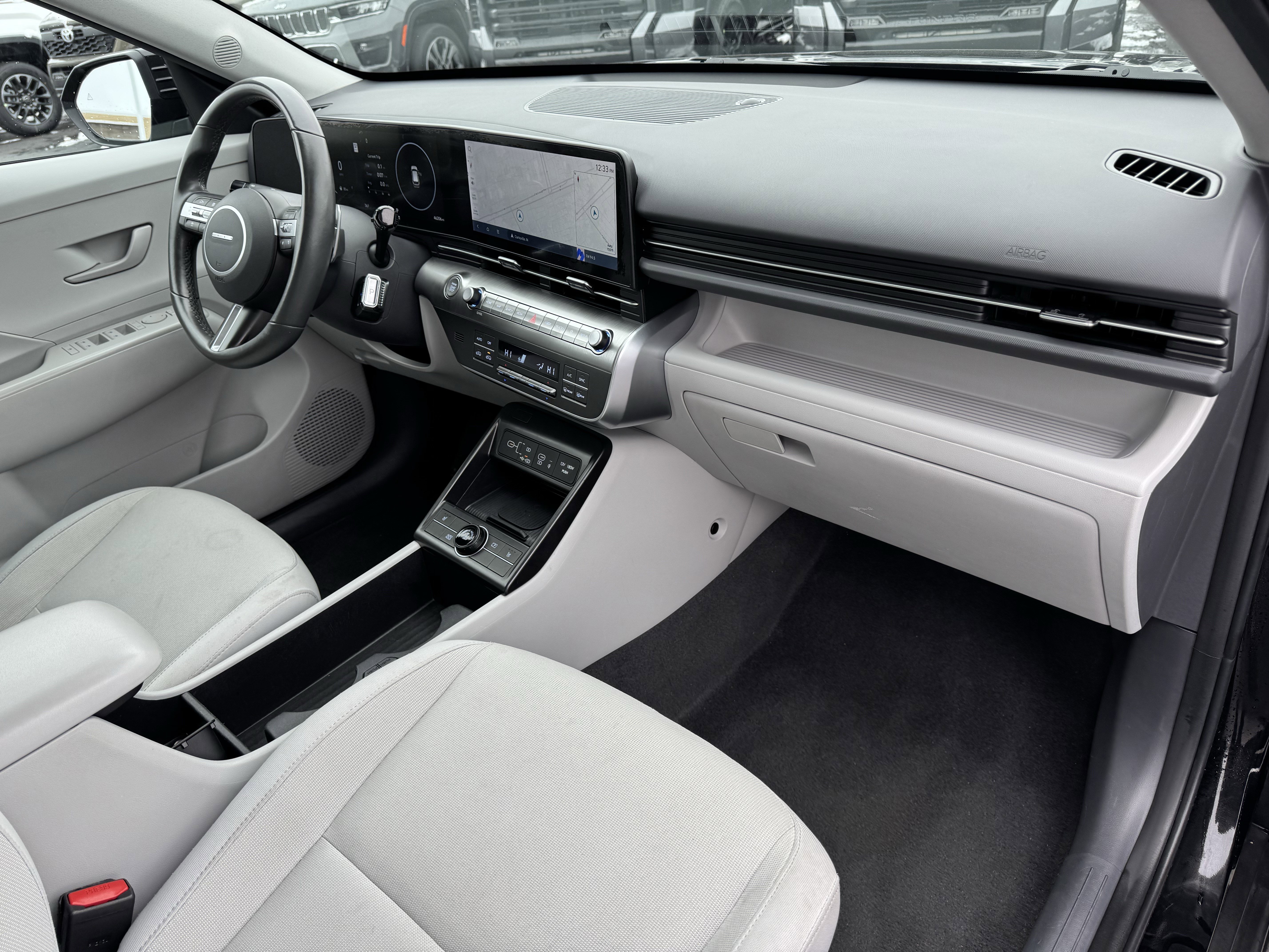 Used 2024 Hyundai Kona SEL w/ Convenience Package image 40