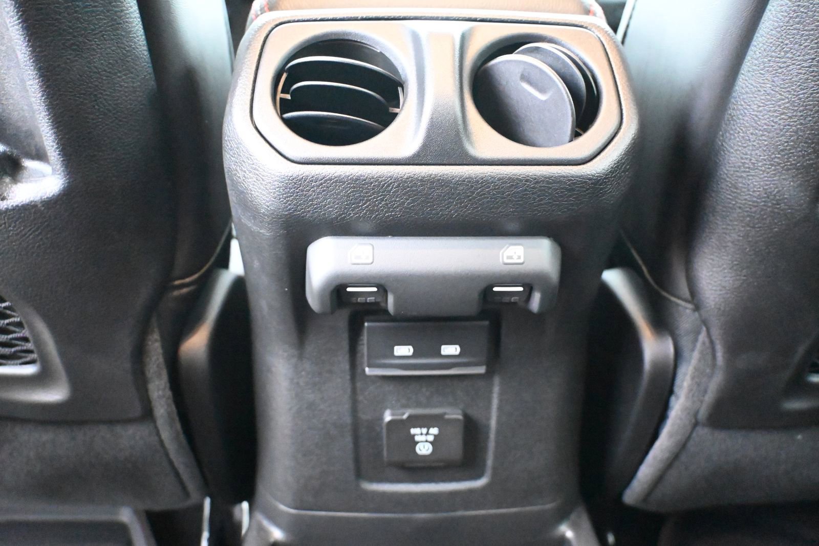 New 2025 Jeep Wrangler Unlimited Rubicon image 18