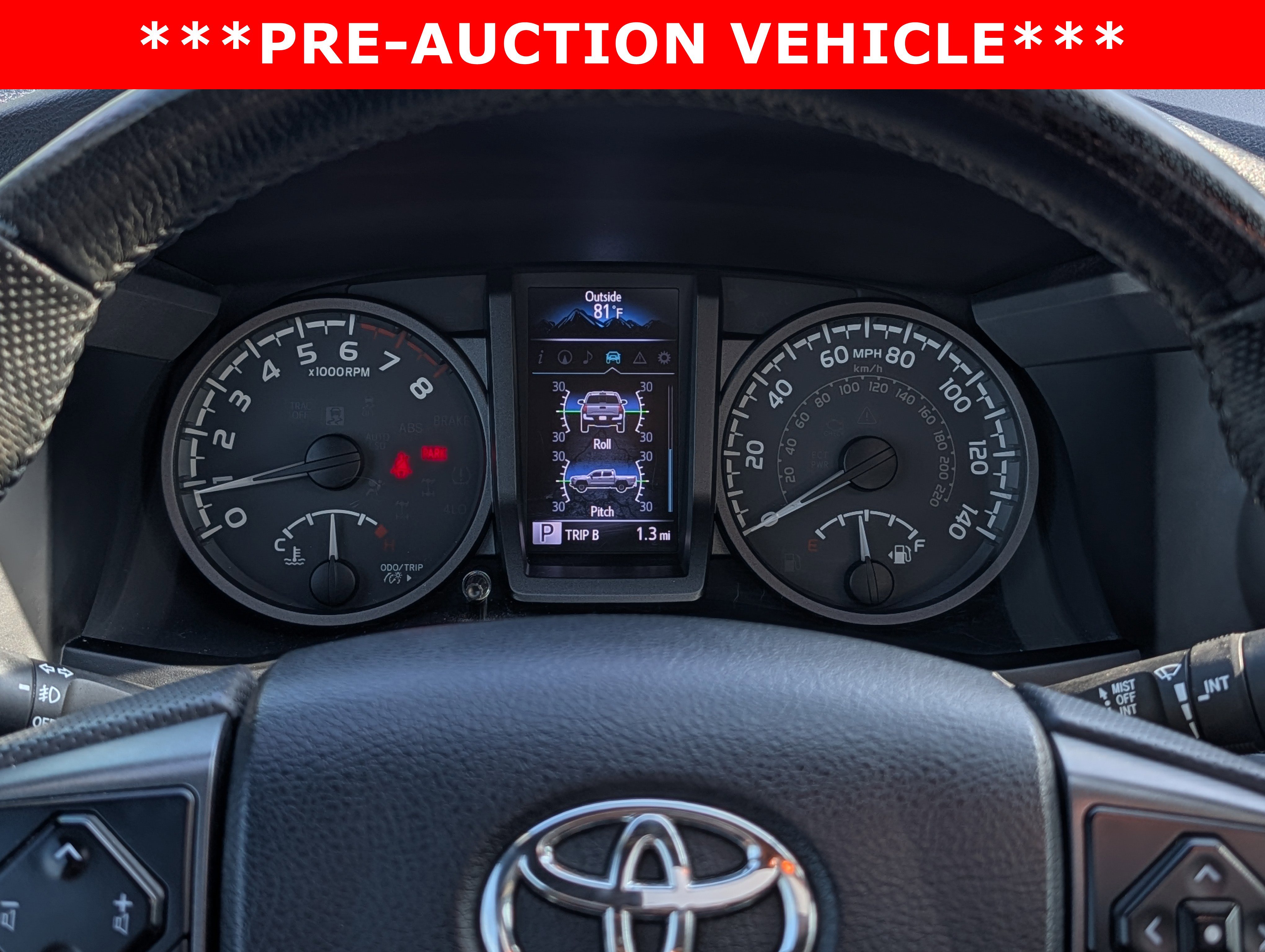 Used 2016 Toyota Tacoma TRD Off-Road w/ Premium & Technology Package AWD/4WD image 29