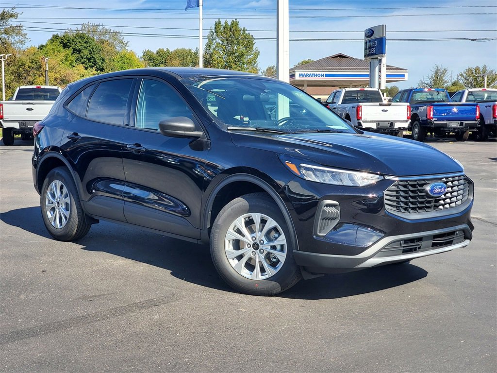 New 2026 Ford Escape Active image 2