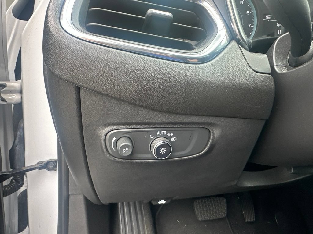 Certified 2024 Chevrolet Equinox LS w/ Sport Edition FWD image 7