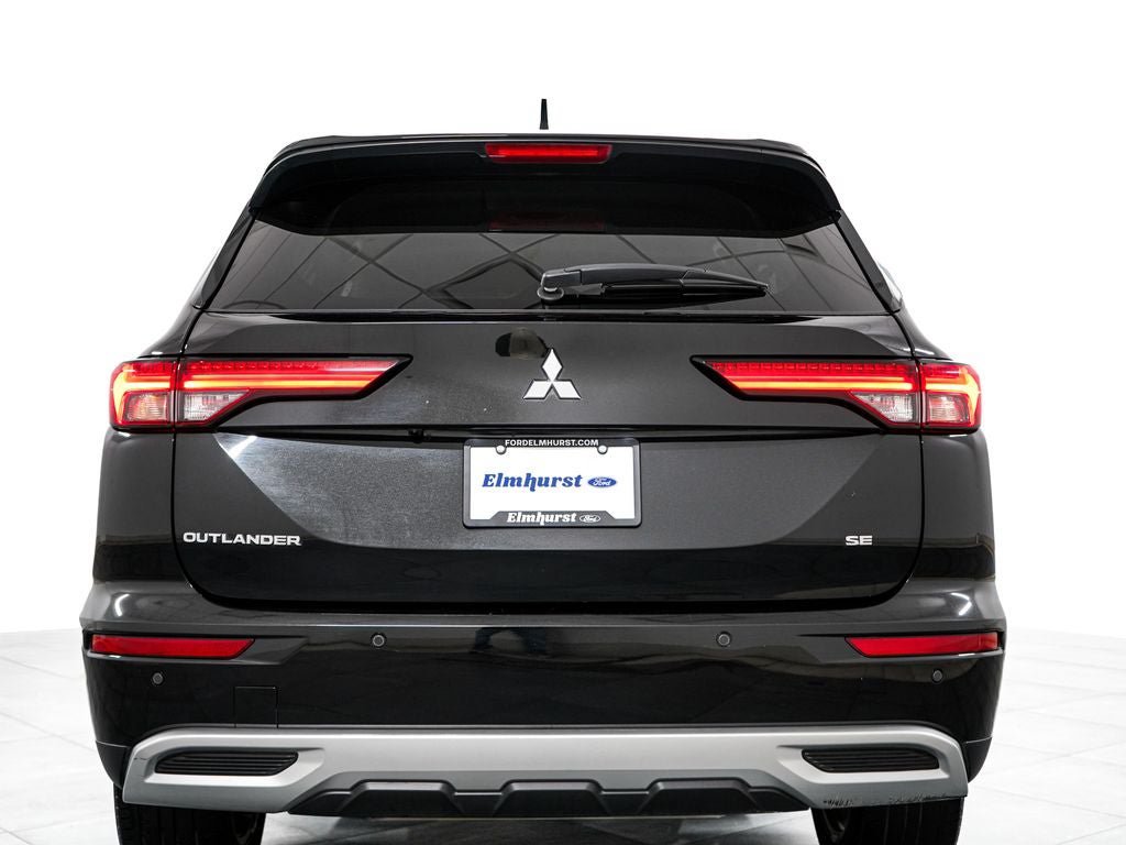 Used 2023 Mitsubishi Outlander SE FWD image 6